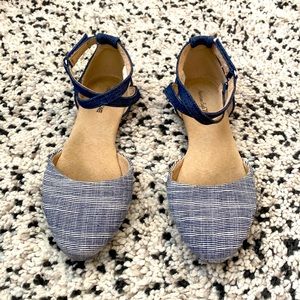 Girls sandals